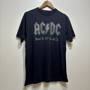 ✨$8 CLEAR-OUT✨ AC/DC Back In Black Short Sleeve Band Concert Tee Shirt Top Black